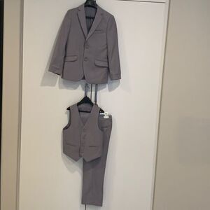 🎉1 hr sale 🎉Suit set 3